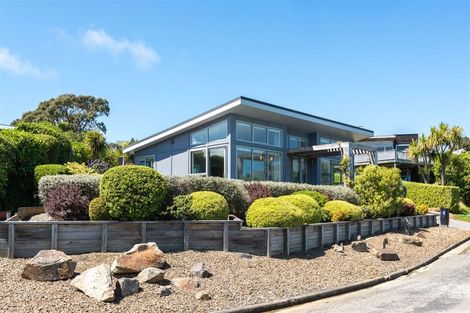 Photo of property in 7 Emerson Crescent, Diamond Harbour, Lyttelton, 8971