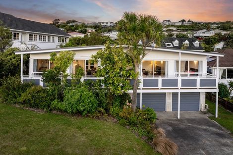 Photo of property in 9 Annan Grove, Papakowhai, Porirua, 5024