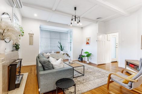 Photo of property in 1/93 Seabrook Avenue, New Lynn, Auckland, 0600