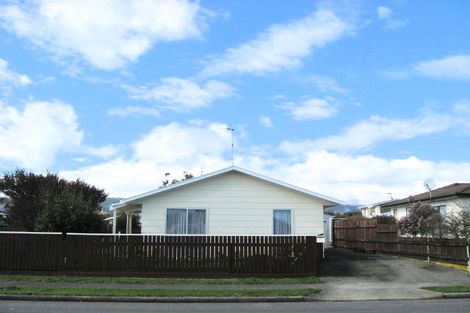 Photo of property in 20 Rimu Street, Levin, 5510