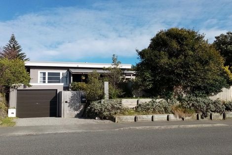 Photo of property in 34 Bluegum Road, Paraparaumu Beach, Paraparaumu, 5032