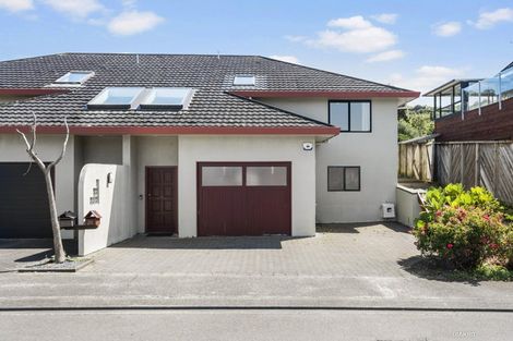 Photo of property in 2a Bay Lair Grove, Island Bay, Wellington, 6023