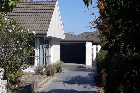 Photo of property in 33 Raxworthy Street, Ilam, Christchurch, 8041