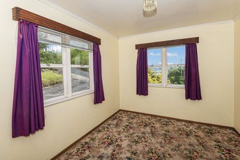 Photo of property in 2 Munro Street, Onerahi, Whangarei, 0110