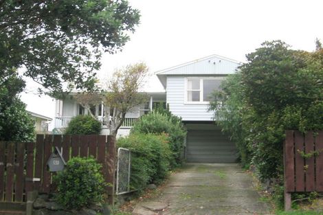 Photo of property in 55 Redwood Avenue, Tawa, Wellington, 5028