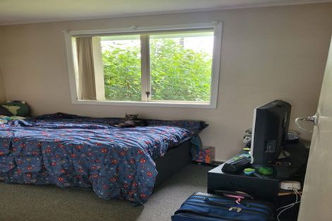 Photo of property in 21 Maui Pomare Street, Blockhouse Bay, Auckland, 0600