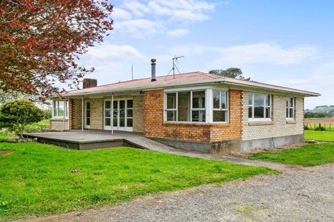 Photo of property in 342 Inland North Road, Tikorangi, Waitara, 4383