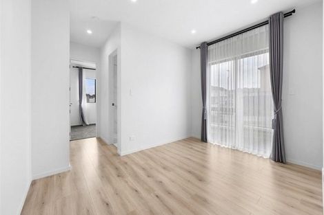 Photo of property in 57 Drumbuoy Drive, Flat Bush, Auckland, 2019