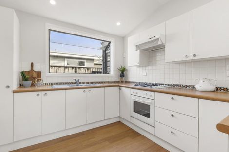 Photo of property in 15 Sillary Street, Hamilton East, Hamilton, 3216