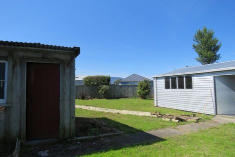 Photo of property in 10-12 Riley Place, Westport, 7825