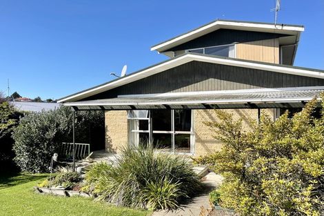 Photo of property in 22 Awamoa Road, Holmes Hill, Oamaru, 9401