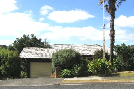 Photo of property in 59 Hadfield Street, Beach Haven, Auckland, 0626