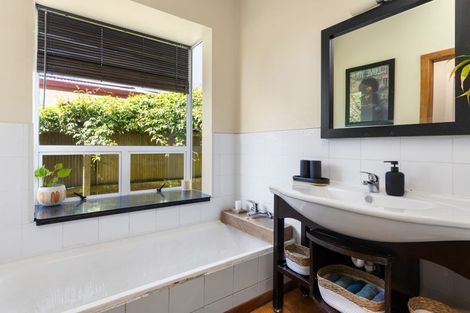 Photo of property in 37 Tainui Street, Somerfield, Christchurch, 8024