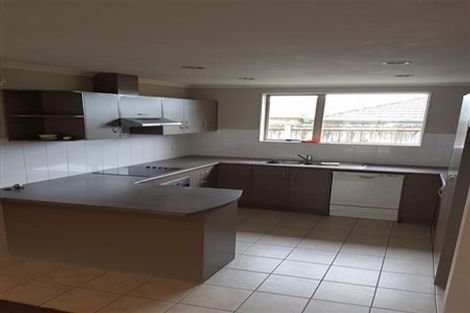 Photo of property in 5 Prado Drive, Pukekohe, 2120