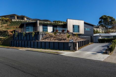 Photo of property in 46 Fernbrook Drive, Hurworth, New Plymouth, 4310