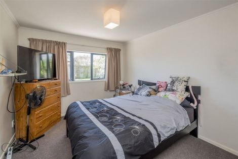 Photo of property in 6 Karlos Lane, Levin, 5510