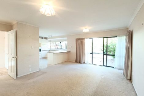 Photo of property in 70 Bob Charles Drive, Golflands, Auckland, 2013