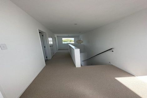 Photo of property in 2a Northgrove Avenue, Hillcrest, Auckland, 0627