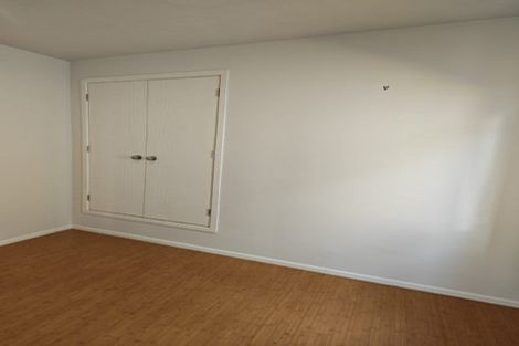 Photo of property in 11 Potter Avenue, Northcote, Auckland, 0627