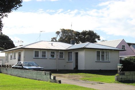 Photo of property in 52 Bedford Avenue, Gonville, Whanganui, 4501