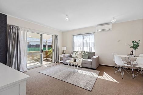 Photo of property in 245 Dickson Road, Papamoa Beach, Papamoa, 3118