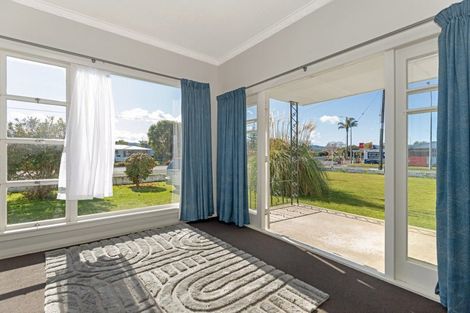 Photo of property in 828 Gladstone Road, Te Hapara, Gisborne, 4010