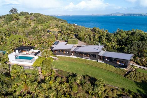 Photo of property in 209 Delamore Drive, Oneroa, Waiheke Island, 1081