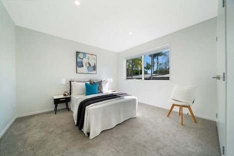 Photo of property in 24b Pipitea Place, Massey, Auckland, 0614