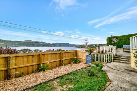 Photo of property in 42 Marion Street, Macandrew Bay, Dunedin, 9014