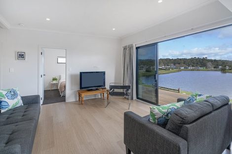 Photo of property in 34 Motukorure Parade, Cooks Beach, Whitianga, 3591