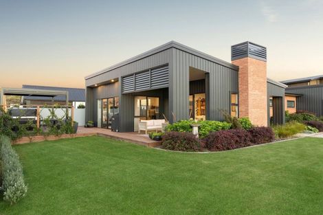 Photo of property in 77 Vogel Street, Cambridge, 3434