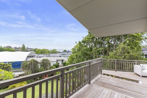 Photo of property in 104 Mellons Bay Road, Mellons Bay, Auckland, 2014