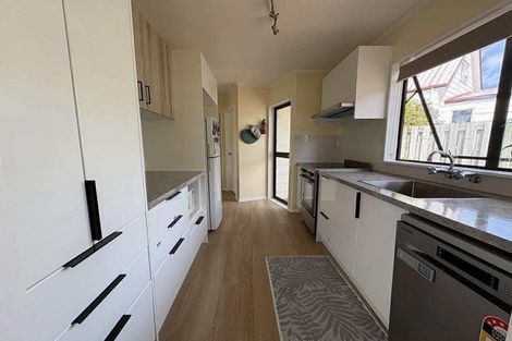 Photo of property in 3 Fenchurch Grove, Stokes Valley, Lower Hutt, 5019