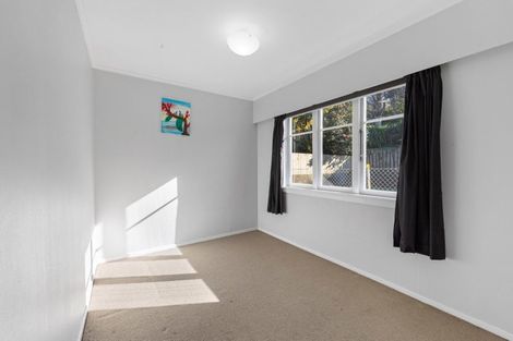 Photo of property in 16 Kenmore Street, Westown, New Plymouth, 4310