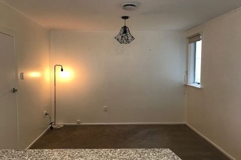 Photo of property in 22 Ferry Street, Seatoun, Wellington, 6022