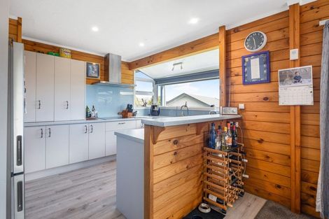 Photo of property in 35 Guadeloupe Crescent, Grenada Village, Wellington, 6037