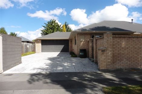 Photo of property in 63 Bevington Street, Avonhead, Christchurch, 8042