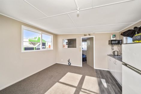 Photo of property in 22 Wellington Street, Hawera, 4610