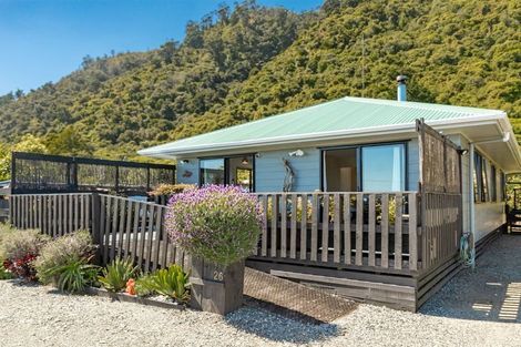 Photo of property in 26 Torea Street, Granity, 7823