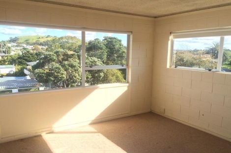 Photo of property in 4/103 Vauxhall Road, Narrow Neck, Auckland, 0624