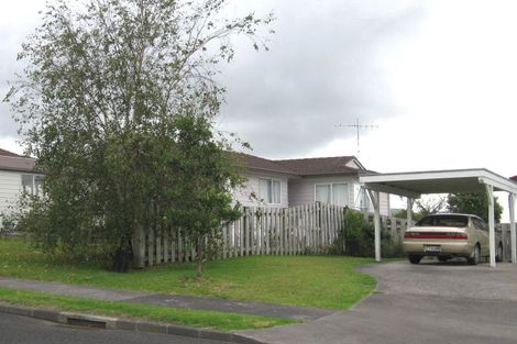 Photo of property in 12 Hassan Drive, Massey, Auckland, 0614
