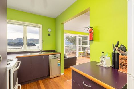 Photo of property in 38 Bayview Road, Charteris Bay, Governors Bay, 8971