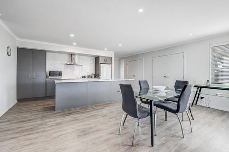 Photo of property in 24 Minerva Avenue, Helensville, 0800