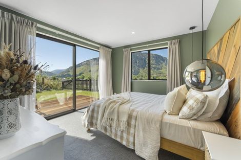 Photo of property in 22 Morning Star Terrace, Arthurs Point, Queenstown, 9371