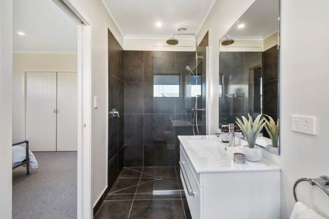 Photo of property in 9 Kano Way, Hobsonville, Auckland, 0616