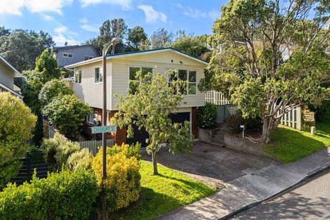 Photo of property in 7 Chisbury Street, Churton Park, Wellington, 6037