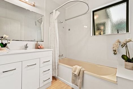 Photo of property in 2/16 Airfield Road, Takanini, 2112