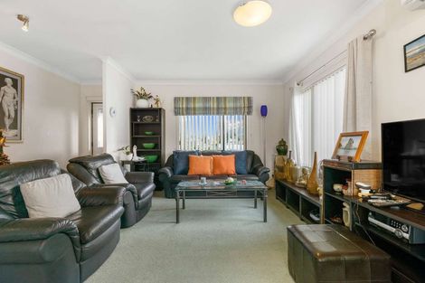 Photo of property in 20 Catalina Drive, Melville, Hamilton, 3206