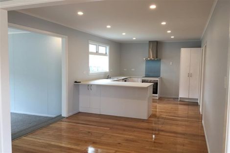 Photo of property in 13 Brazier Grove, Paraparaumu, 5032