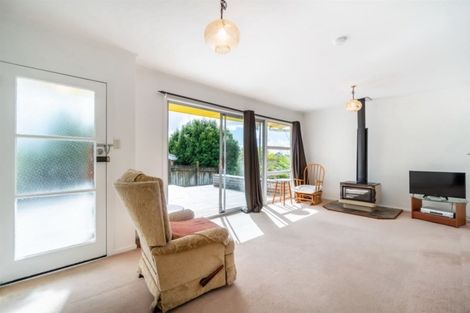 Photo of property in 21 Japonica Drive, Beach Haven, Auckland, 0626